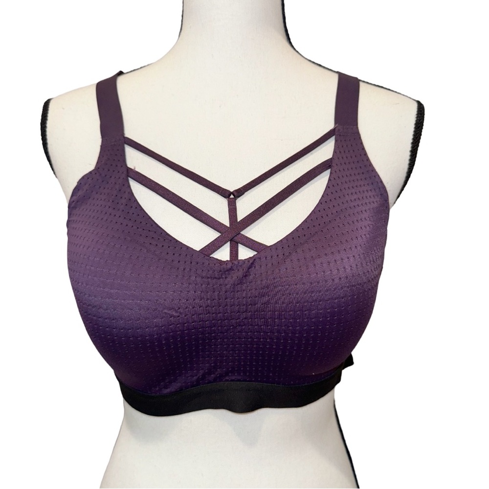 Victoria’s Secret sports bra wireless built in padded bra women’s size 36C